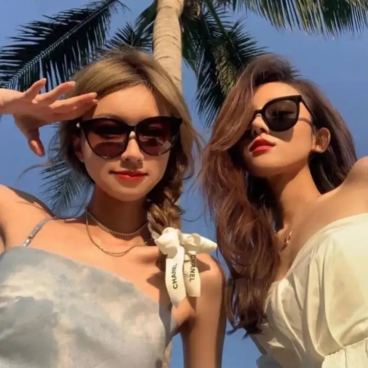 彩凤云裳